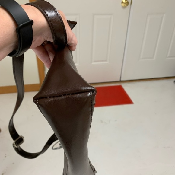 AWST crossbody purse NEW stirrup zipper pulls 6inH x 10in W x 2.5in D - Picture 8 of 10